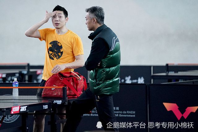 宝贝夹住乖含着吸出来男男